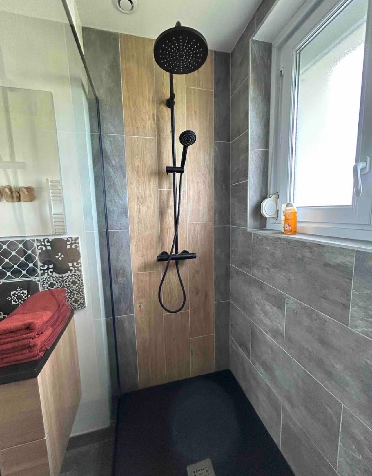 Superbe Appartement Refait A Neuf Morlaix Exterior foto